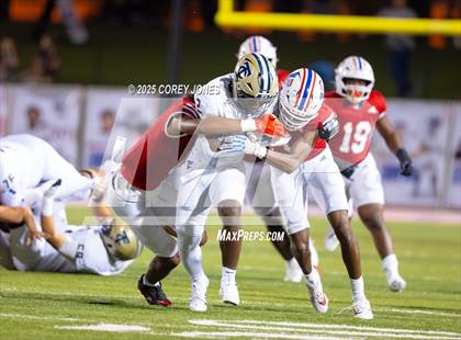 Thumbnail 3 in Thomas County Central vs Veterans photogallery.