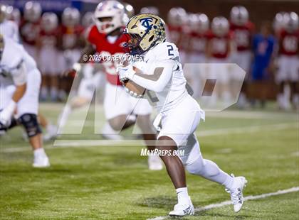 Thumbnail 2 in Thomas County Central vs Veterans photogallery.