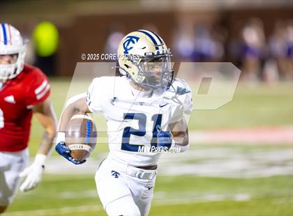 Thumbnail 2 in Thomas County Central vs Veterans photogallery.