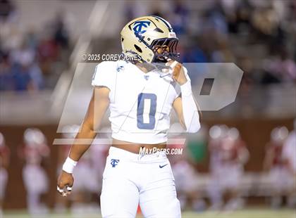 Thumbnail 2 in Thomas County Central vs Veterans photogallery.