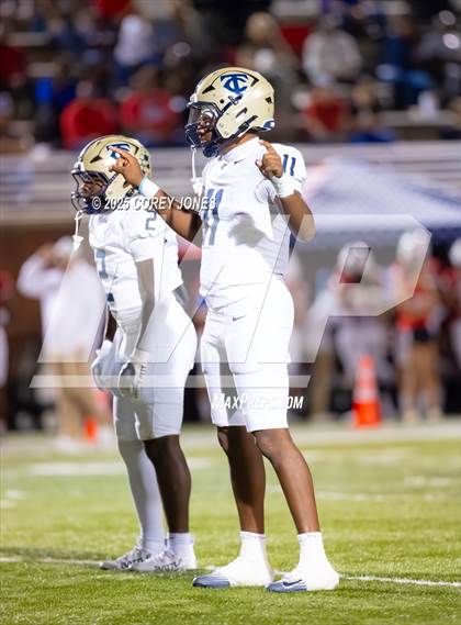 Thumbnail 3 in Thomas County Central vs Veterans photogallery.
