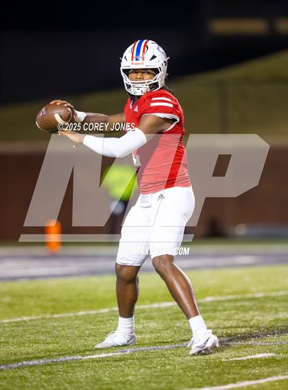 Thumbnail 3 in Thomas County Central vs Veterans photogallery.