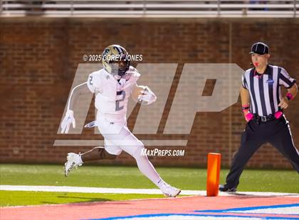 Thumbnail 1 in Thomas County Central vs Veterans photogallery.