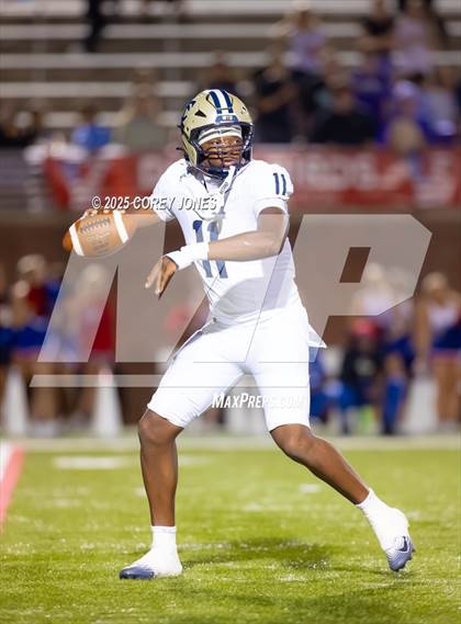 Thumbnail 1 in Thomas County Central vs Veterans photogallery.