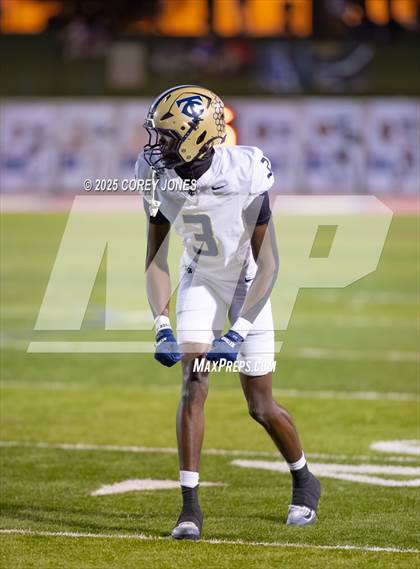Thumbnail 1 in Thomas County Central vs Veterans photogallery.