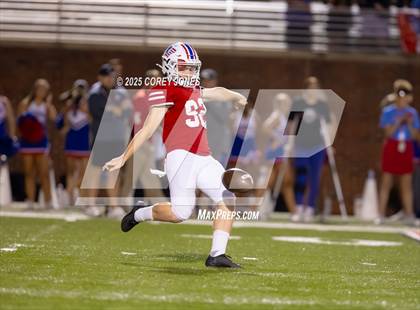 Thumbnail 3 in Thomas County Central vs Veterans photogallery.