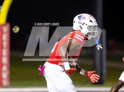 Thumbnail 2 in Thomas County Central vs Veterans photogallery.