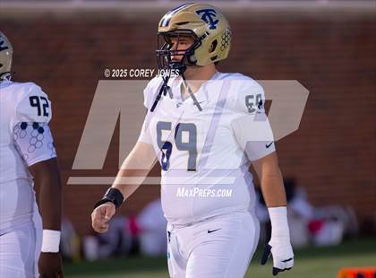 Thumbnail 2 in Thomas County Central vs Veterans photogallery.
