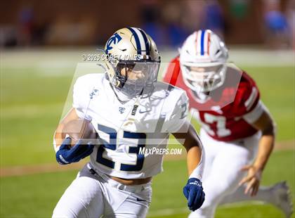 Thumbnail 2 in Thomas County Central vs Veterans photogallery.