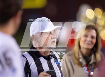 Thumbnail 2 in Thomas County Central vs Veterans photogallery.