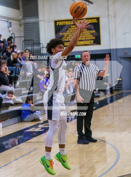 Thumbnail 2 in Canyon @ Foothill photogallery.