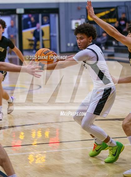 Thumbnail 1 in Canyon @ Foothill photogallery.
