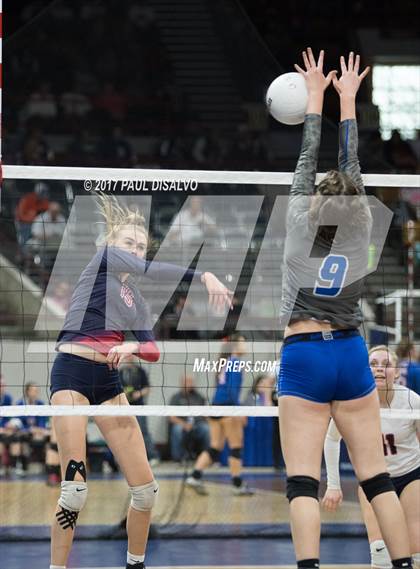 Thumbnail 3 in Chaparral vs. Fruita Monument (CHSAA 5A Pool Play) photogallery.