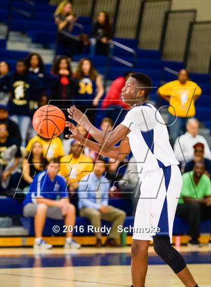 Thumbnail 2 in Preuss UCSD vs. O'Farrell (CIF SDS D5 Final) photogallery.