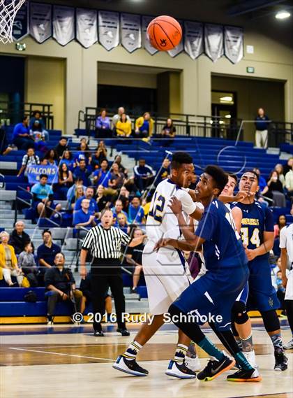 Thumbnail 2 in Preuss UCSD vs. O'Farrell (CIF SDS D5 Final) photogallery.