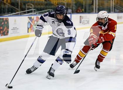 Thumbnail 2 in Chaminade @ Seton Hall Prep photogallery.