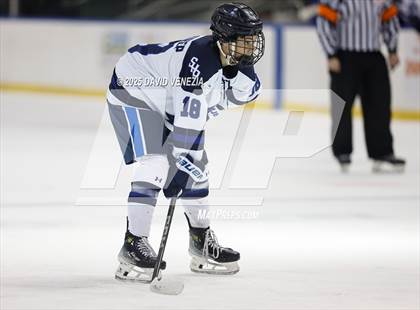 Thumbnail 3 in Chaminade @ Seton Hall Prep photogallery.