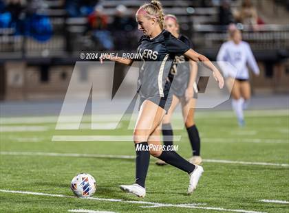 Thumbnail 3 in Noblesville vs. Penn (IHSAA 3A Semi-state Playoff) photogallery.