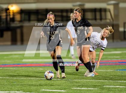 Thumbnail 1 in Noblesville vs. Penn (IHSAA 3A Semi-state Playoff) photogallery.
