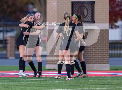 Thumbnail 1 in Noblesville vs. Penn (IHSAA 3A Semi-state Playoff) photogallery.