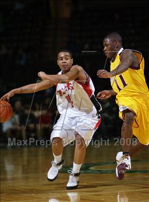 Thumbnail 2 in Christ the King vs Trenton Central (Prime Time Shootout) photogallery.