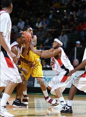 Thumbnail 1 in Christ the King vs Trenton Central (Prime Time Shootout) photogallery.