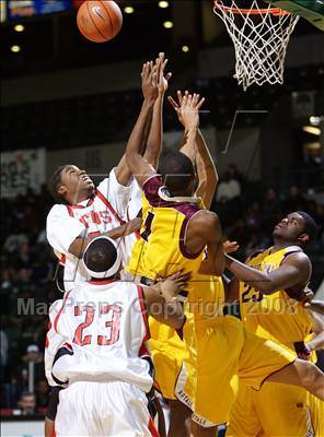 Thumbnail 3 in Christ the King vs Trenton Central (Prime Time Shootout) photogallery.