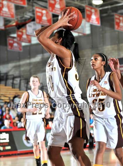 Thumbnail 1 in Serra vs. Valley Christian (CIF SS D5AA Final) photogallery.