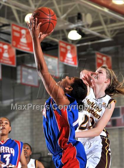 Thumbnail 2 in Serra vs. Valley Christian (CIF SS D5AA Final) photogallery.