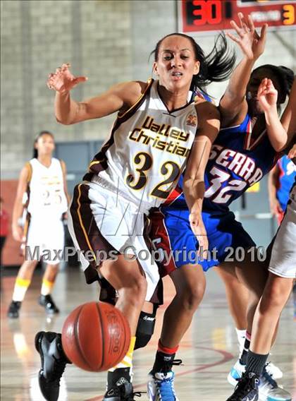 Thumbnail 3 in Serra vs. Valley Christian (CIF SS D5AA Final) photogallery.
