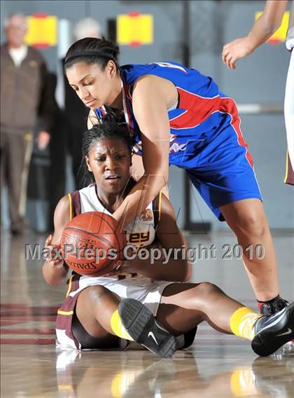 Thumbnail 2 in Serra vs. Valley Christian (CIF SS D5AA Final) photogallery.
