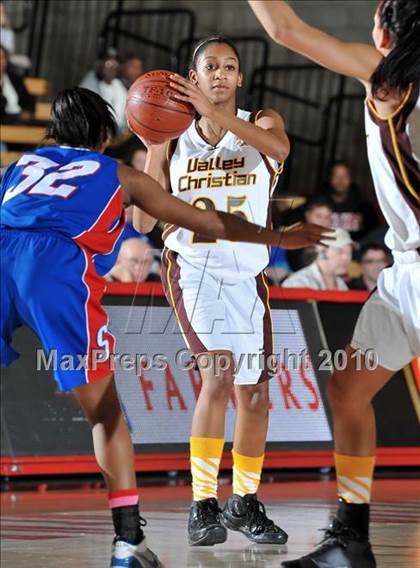Thumbnail 1 in Serra vs. Valley Christian (CIF SS D5AA Final) photogallery.