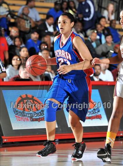 Thumbnail 2 in Serra vs. Valley Christian (CIF SS D5AA Final) photogallery.