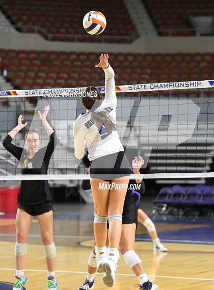 Thumbnail 3 in Northwest Christian vs. Snowflake (AIA 3A Final) photogallery.