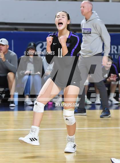 Thumbnail 2 in Northwest Christian vs. Snowflake (AIA 3A Final) photogallery.