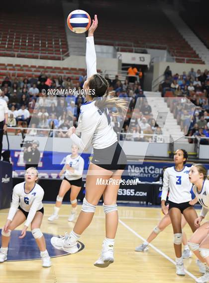 Thumbnail 2 in Northwest Christian vs. Snowflake (AIA 3A Final) photogallery.