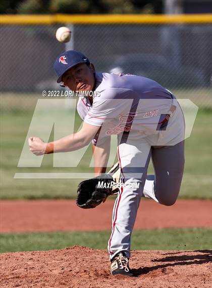 Thumbnail 3 in Saratoga vs. Oak Grove photogallery.