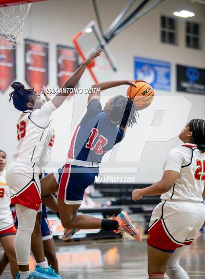 Thumbnail 3 in Apex Friendship vs. Elizabeth Seton (Battle in the Bull Invitational) photogallery.