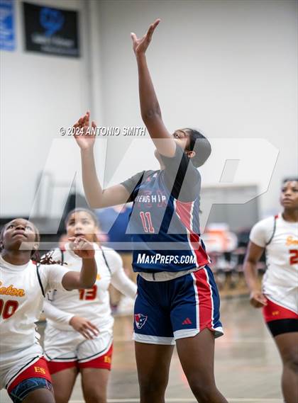 Thumbnail 2 in Apex Friendship vs. Elizabeth Seton (Battle in the Bull Invitational) photogallery.