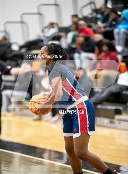 Thumbnail 1 in Apex Friendship vs. Elizabeth Seton (Battle in the Bull Invitational) photogallery.