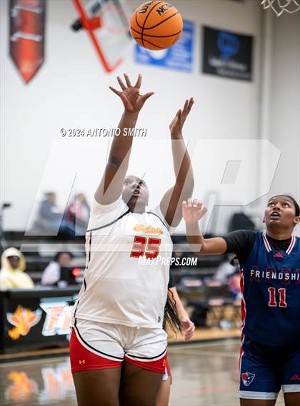 Thumbnail 2 in Apex Friendship vs. Elizabeth Seton (Battle in the Bull Invitational) photogallery.