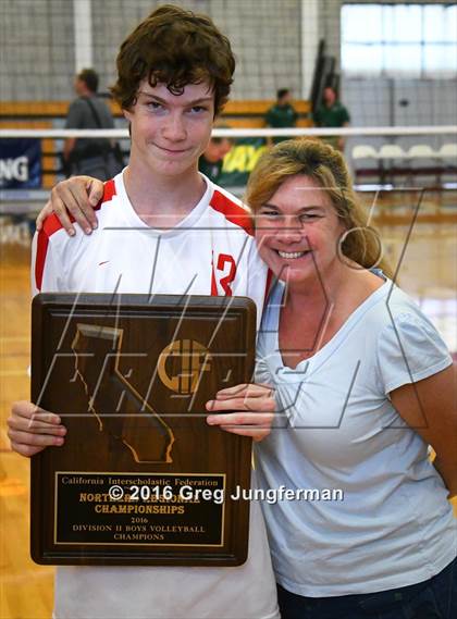 Thumbnail 2 in Leigh vs. Saratoga (CIF NorCal Regional D2 Final) photogallery.