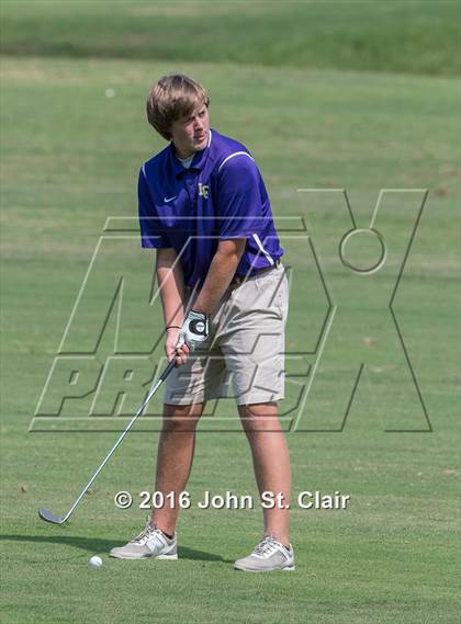 Thumbnail 1 in TSSAA 8AAA District Tournament photogallery.