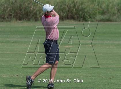 Thumbnail 3 in TSSAA 8AAA District Tournament photogallery.