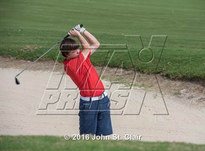 Thumbnail 2 in TSSAA 8AAA District Tournament photogallery.