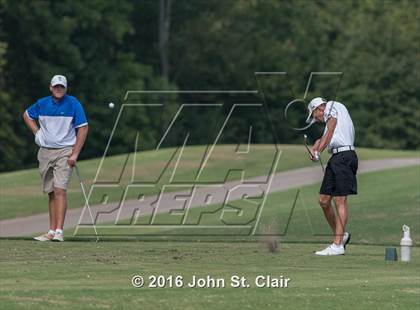 Thumbnail 3 in TSSAA 8AAA District Tournament photogallery.