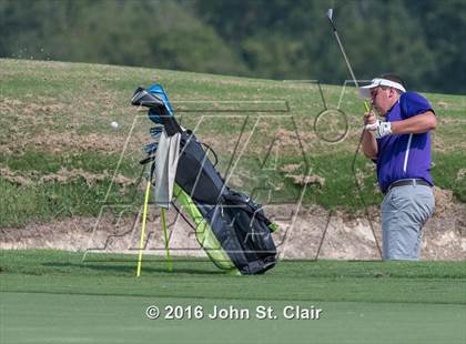 Thumbnail 2 in TSSAA 8AAA District Tournament photogallery.