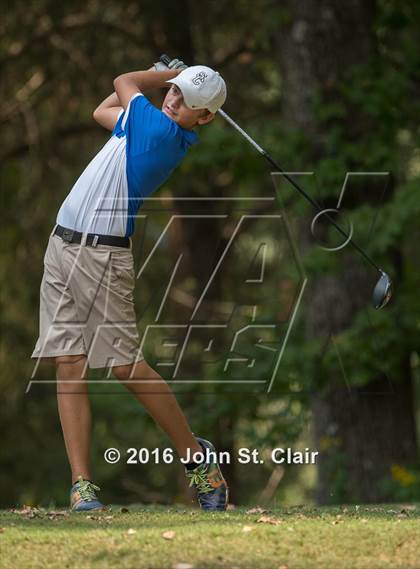 Thumbnail 1 in TSSAA 8AAA District Tournament photogallery.