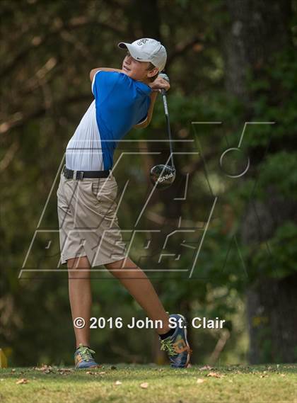 Thumbnail 2 in TSSAA 8AAA District Tournament photogallery.
