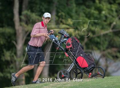 Thumbnail 1 in TSSAA 8AAA District Tournament photogallery.